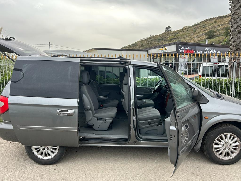 CHRYSLER VOYAGER 2.8 crd LX